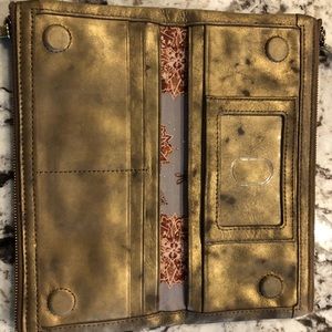 Distressed gold wallet by Hobo